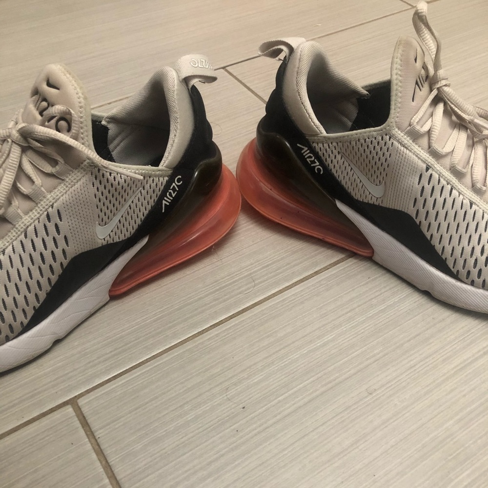 Air max 270 OG hot punch/light bone size 10 men